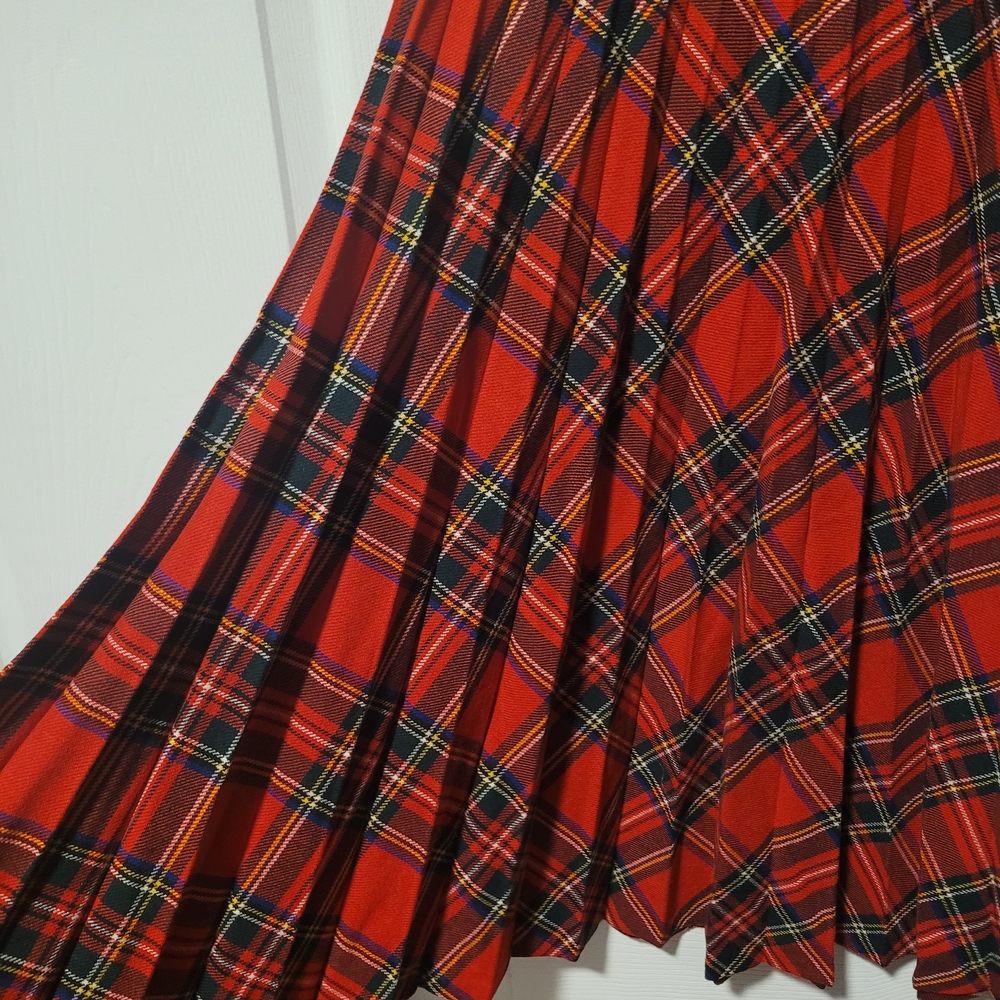 ROYAL Stewart TARTAN vintage ST MICHEALS pleated Wollen Skirt - Picture 2 of 6